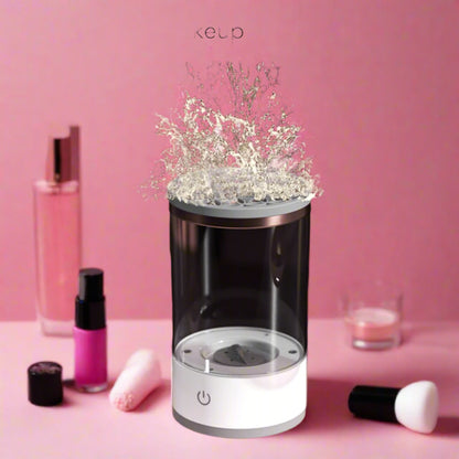 Automatic makeup brush cleaner